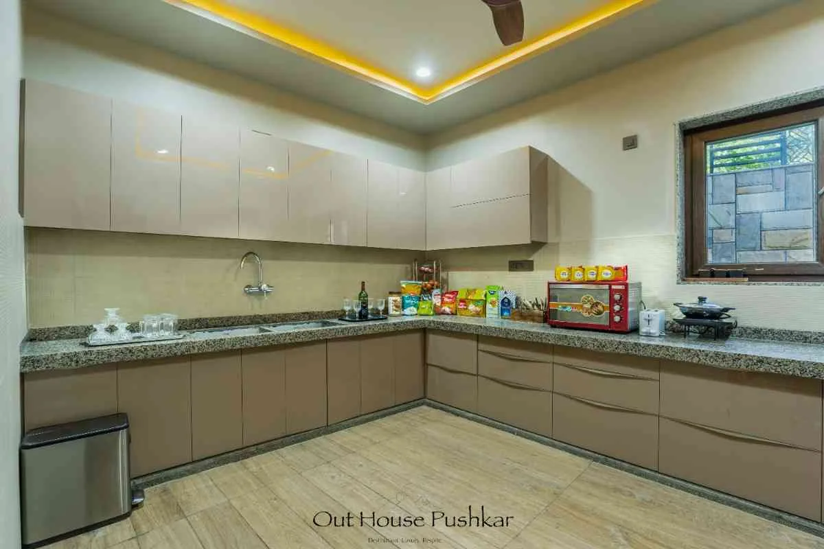 Kitchen 1