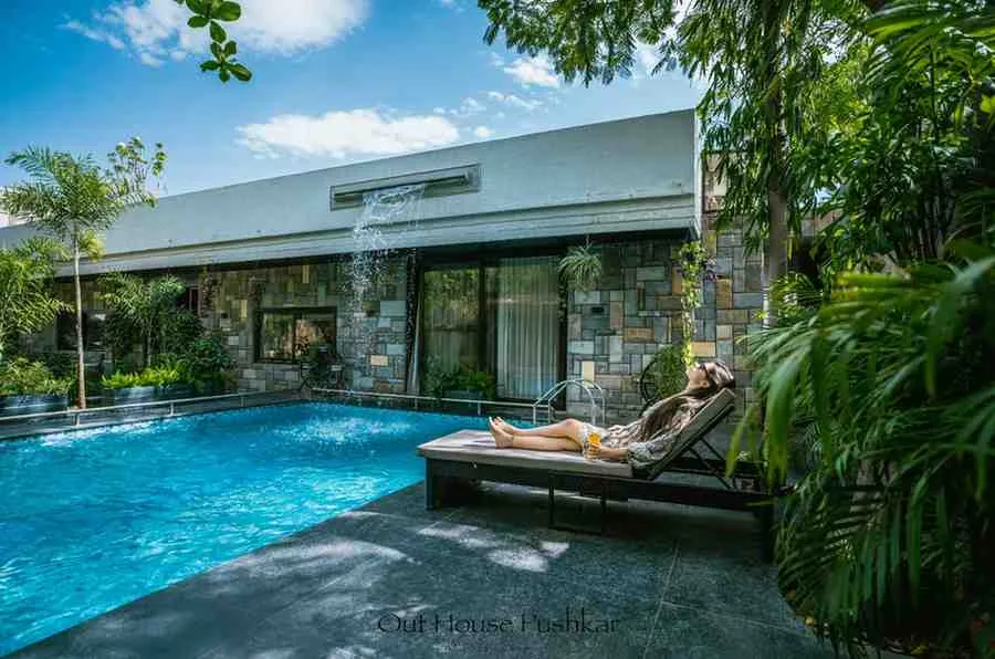 Pool 10
