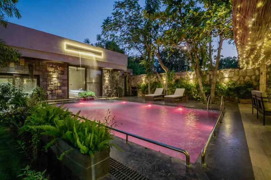 Pool 7